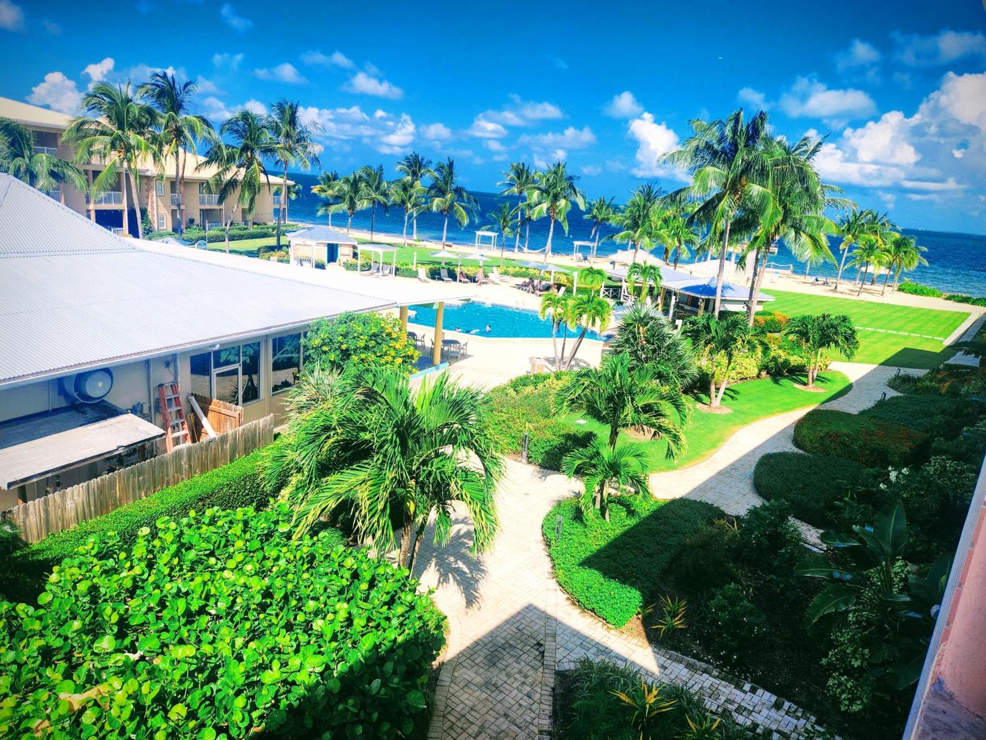 The Grand Caymanian Resort George Town Exterior foto