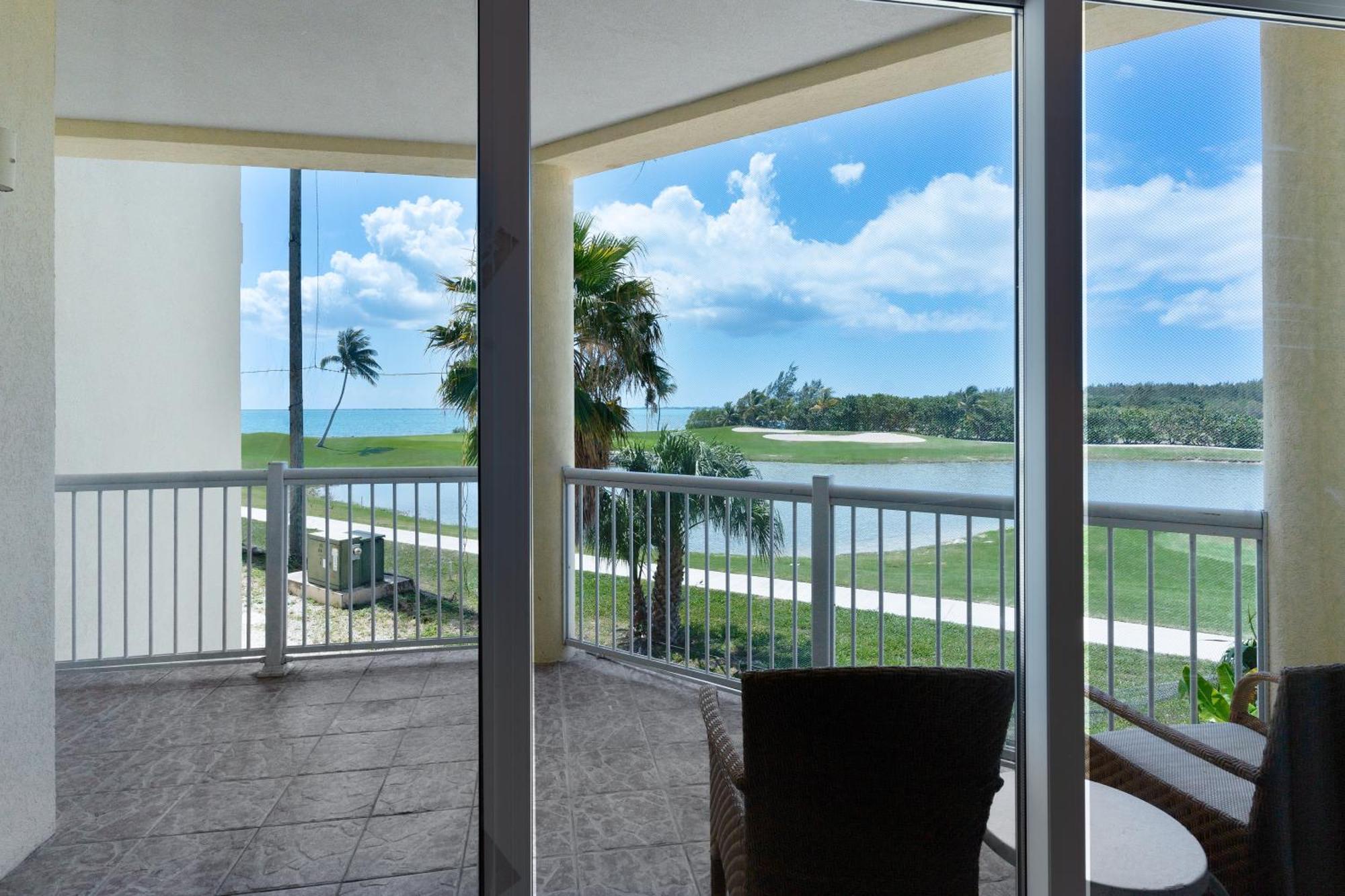 The Grand Caymanian Resort George Town Exterior foto