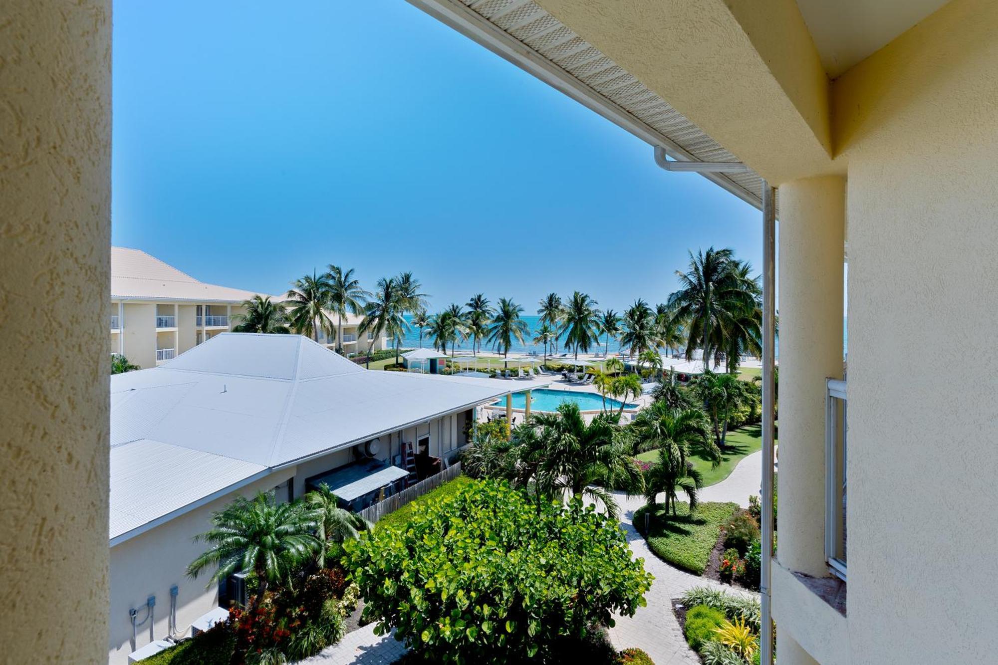 The Grand Caymanian Resort George Town Exterior foto