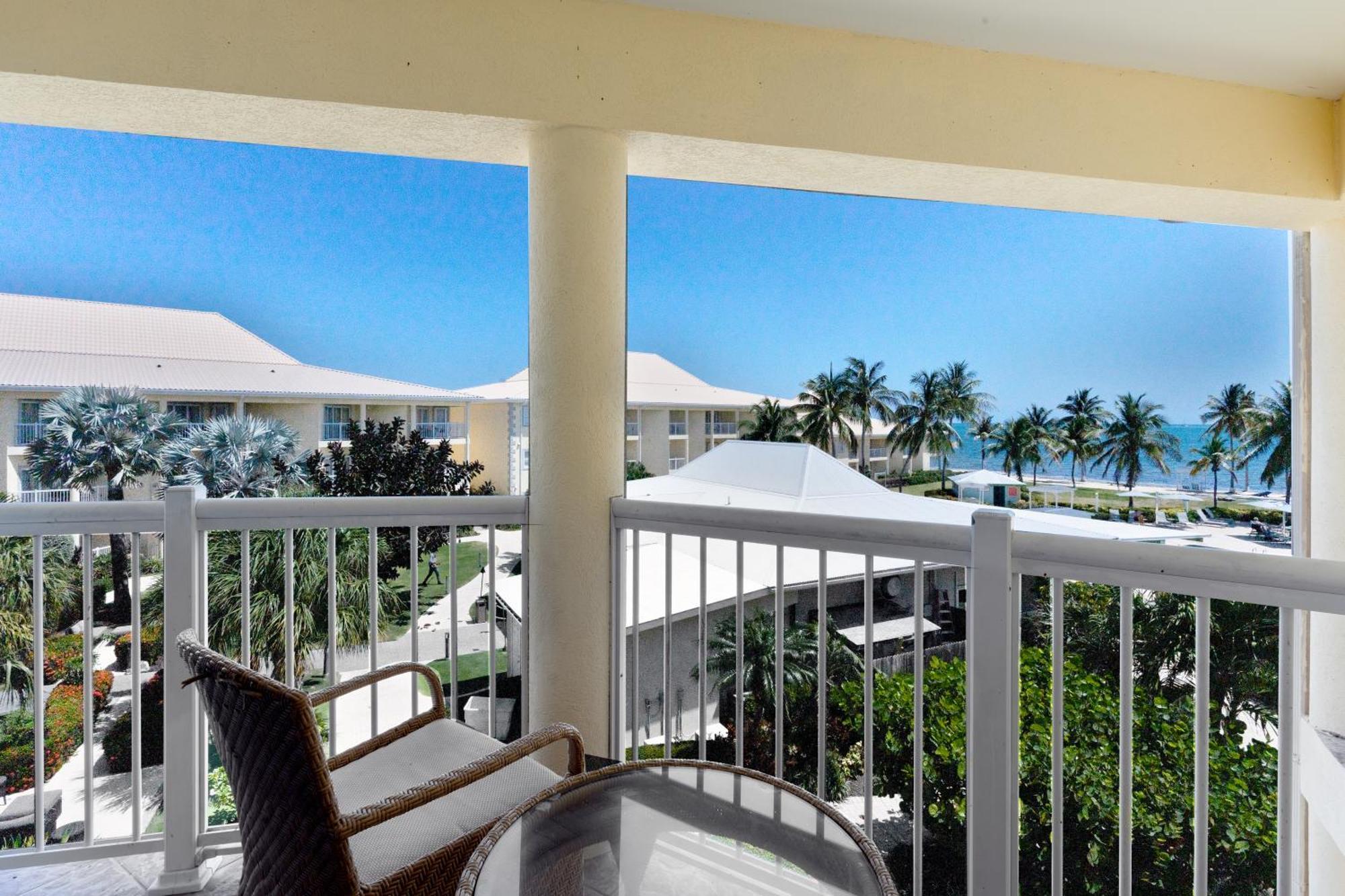 The Grand Caymanian Resort George Town Exterior foto