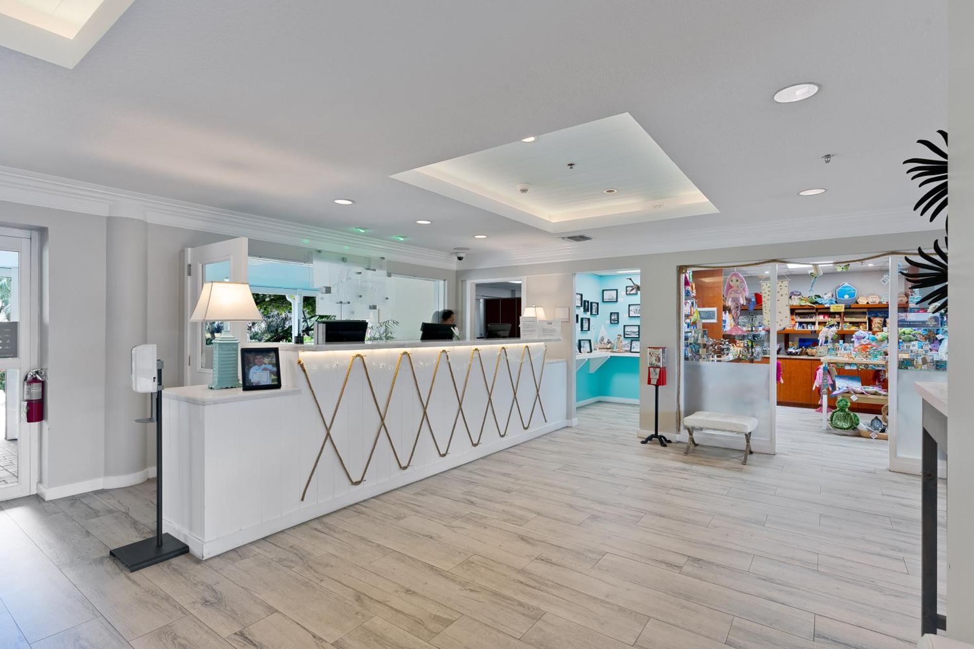 The Grand Caymanian Resort George Town Exterior foto