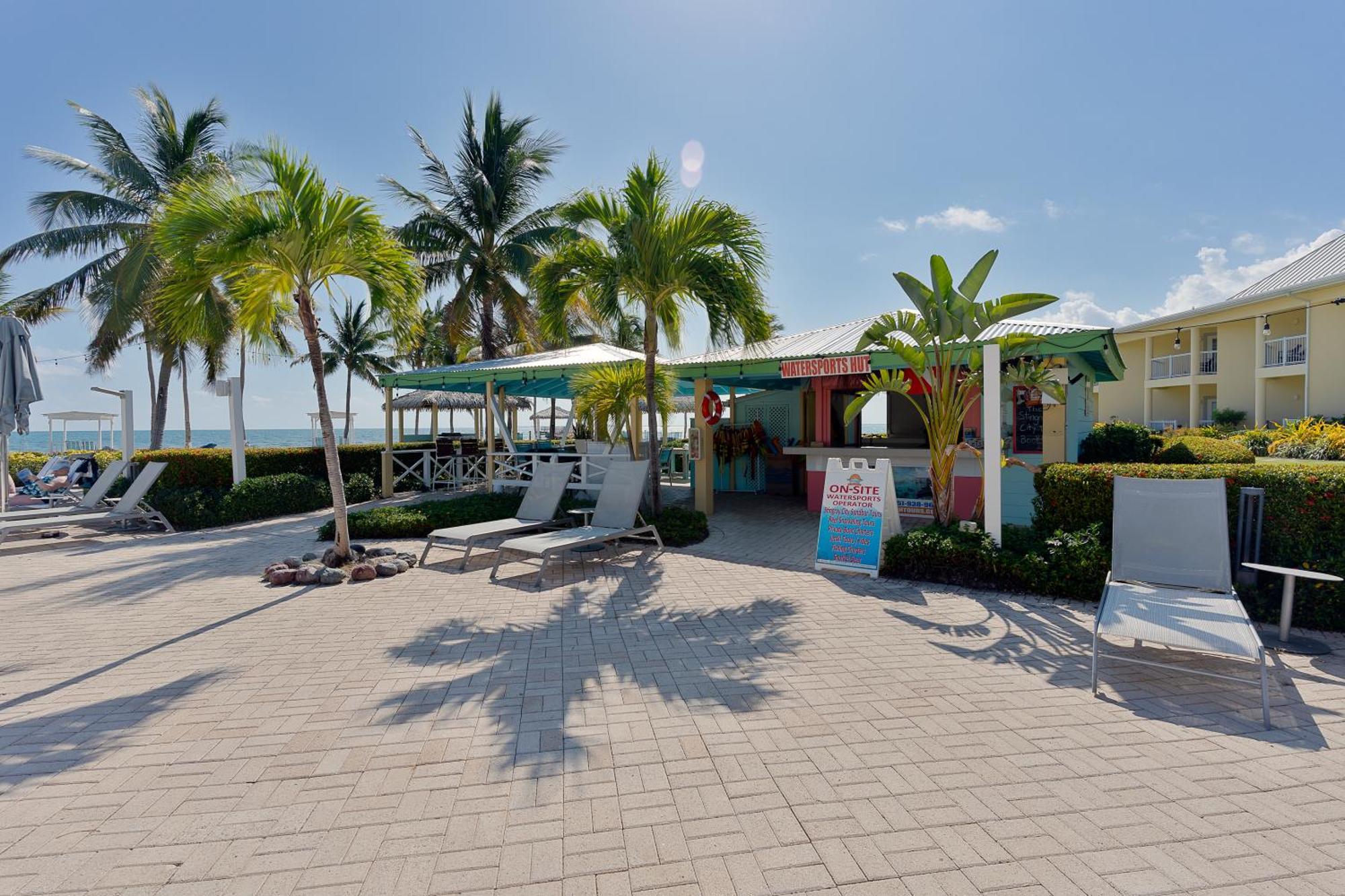 The Grand Caymanian Resort George Town Exterior foto